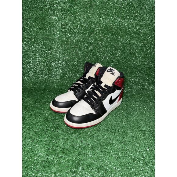 Air Jordan 1 Retro High OG Black Toe GS Kids Size 6Y Women 7.5 Black Red Chicago - Picture 3 of 12